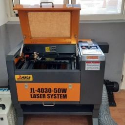 Máy khắc laser để bàn "Quận phía đông thành phố Đài Nam" JL-4030-50W